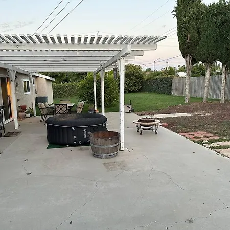 Coast, Mountain & Country Villa Simi Valley Exterior photo