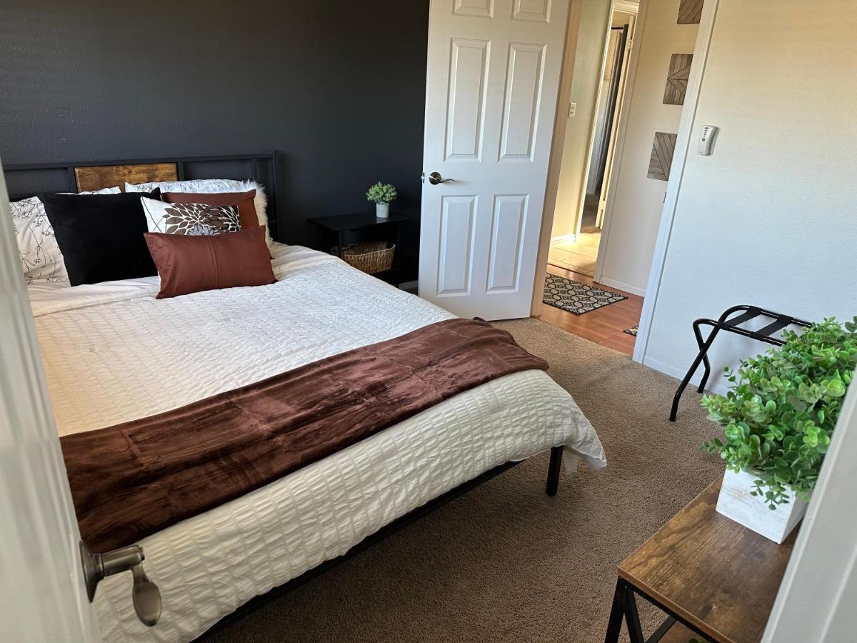 Coast, Mountain & Country Simi Valley